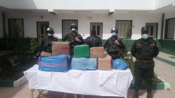 قوات الجيش الوطني توقف 29 تاجر مخدرات وتحجز 15 قنطار من الكيف