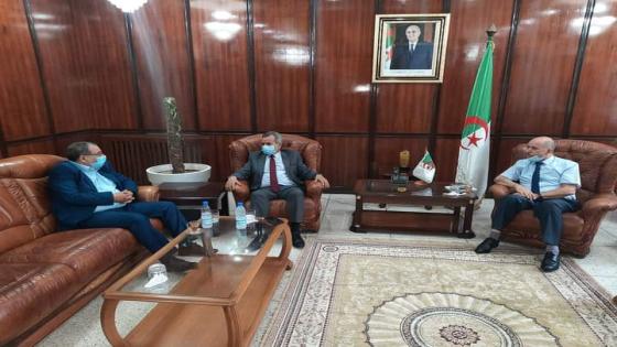 وزير الصحة يستقبل رئيس النقابة الجزائرية للشبه الطبي(SAP)