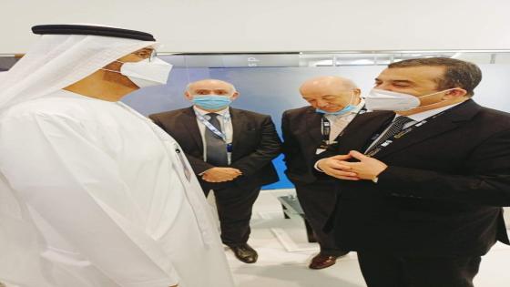 عرقاب يتحادث مع وزير الصناعة والتكنولوجيا المتقدمة الإماراتي