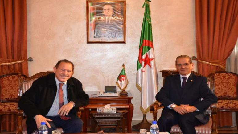 وزير الفلاحة يستقبل السفير الجزائري بروسيا