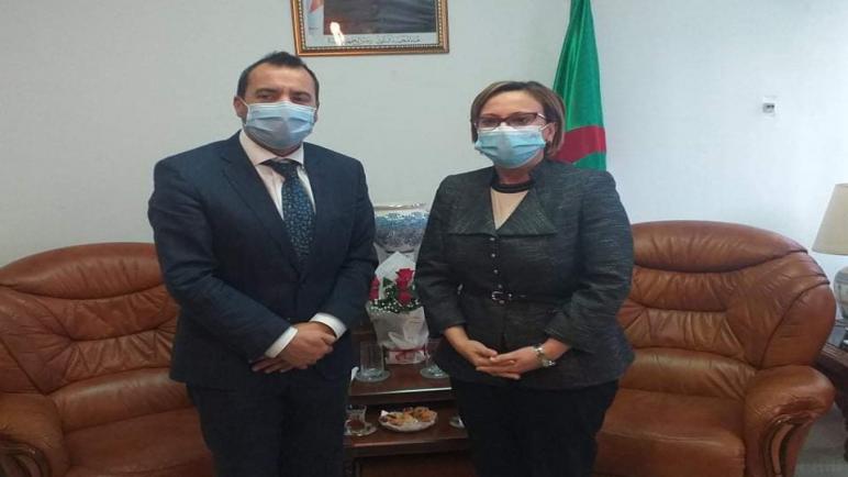 كريكو تبحث سبل تعزيز التعاون مع السفير المقيم لدى برنامج الأمم المتحدة بالجزائر