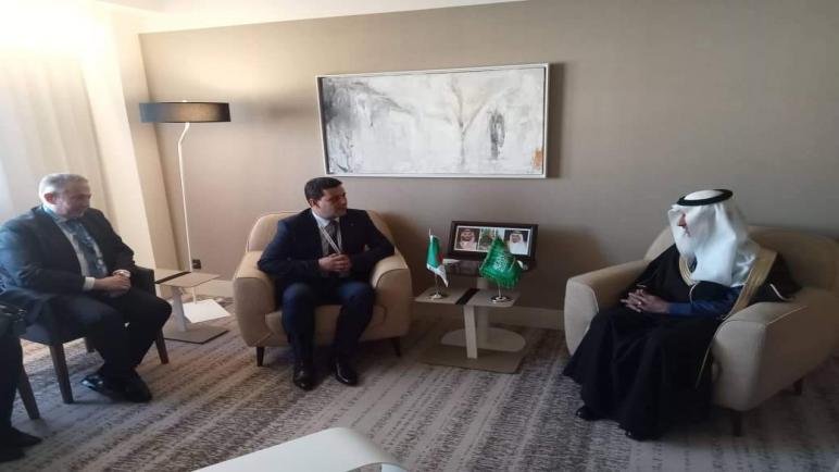 حمادي يبحث سبل تعزيز التعاون الثنائي مع نظيره السعودي