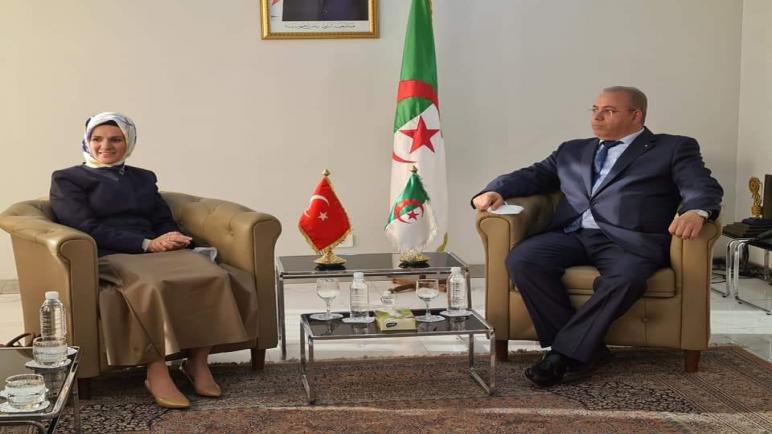 زغدار يبحث سبل تعزيز التعاون الصناعي مع سفيرة تركيا لدى الجزائر