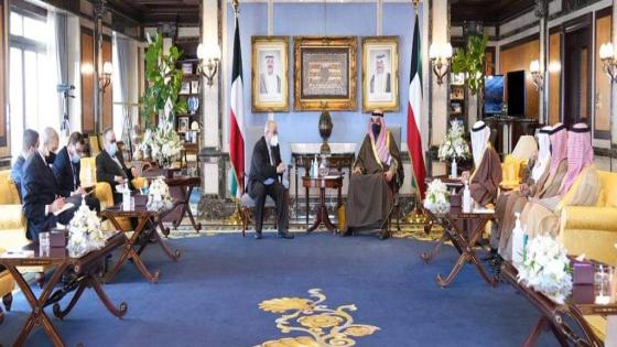 رئيس مجلس الوزراء الكويتي يستقبل لعمامرة