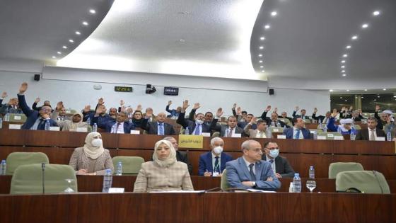 النواب يصوتون بالإجماع على مشروعي قانوني الأكاديمية الجزائرية والمجلس الوطني للبحث العلمي