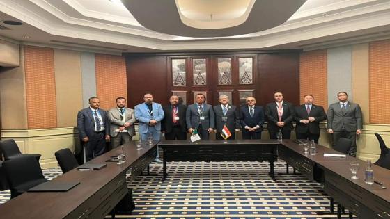 الوفد البرلماني الجزائري يجري محادثات مع رئيس مجلس النواب المصري والوفد المرافق له بأندونيسيا