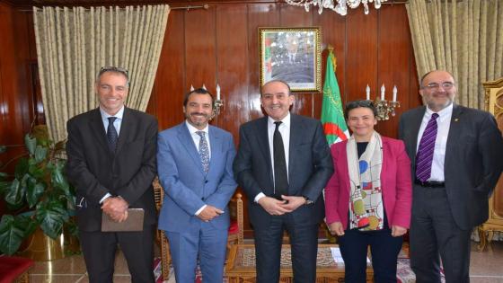 وزير الداخلية والجماعات المحلية و التهيئة العمرانية يستقبل منسق الامم المتحدة بالجزائر