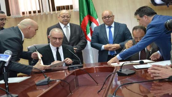توقيع إتفاقية تعاون بين وزارة المجاهدين والإذاعة الوطنية.