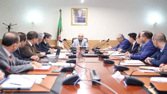 وزير النقل يجتمع مع المدراء العامين للموانئ التجارية الجزائرية