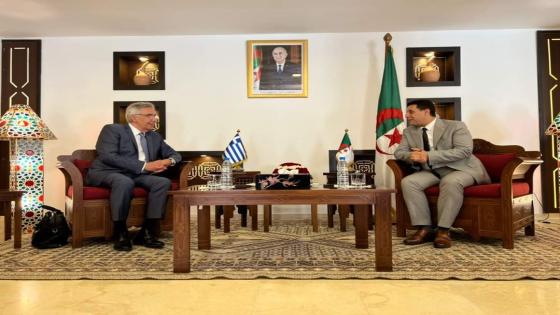 حمادي يبحث تعزيز التعاون في المجال السياحي مع السفير اليوناني