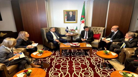 حمادي يعقد جلسة عمل مع الأمين العام لمنظمة السياحة العالمية