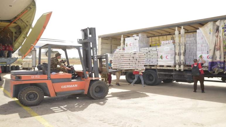 الجزائر تقدم مساعدات إنسانية إلى موريتانيا