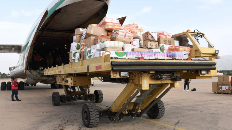 شحن ونقل مساعدات لفائدة مواطني ولاية برج باجي مختار