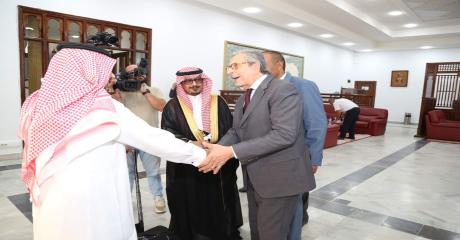 وفد لجنة الصداقة البرلمانية الجزائرية- السعودية، بمجلس الشورى السعودي يحل بالجزائر