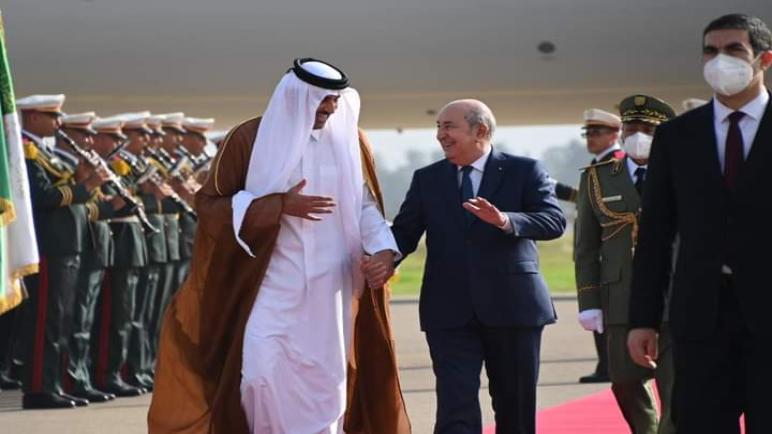 أمير قطر يشكر الرئيس تبون على حسن التنظيم وكرم الضيافة