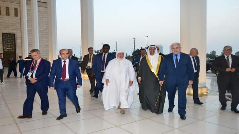 بوغالي يرافق رئيس البرلمان العربي في زيارة إلى الجامع الأعظم