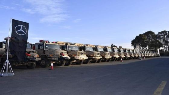 تسليم 384 شاحنة وحافلة مصنّعة من طرف مؤسسة تطوير صناعة السيارات بالناحية العسكرية الثانية