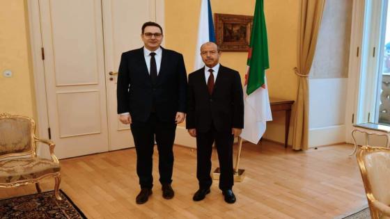 سفير الجزائر في براغ بلقاسم زغماتي يلتقي وزير الخارجية التشيكي