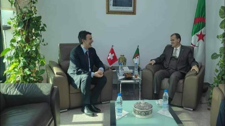 رزيق يتباحث مع سفير سويسرا بالجزائر سبل ووسائل ترقية التعاون التجاري بين البلدين