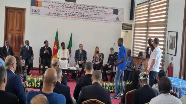 التوقيع على اتفاقية إنشاء مجلس أعمال بين الغرفة الجزائرية للتجارة ونظيرتها الكاميرونية