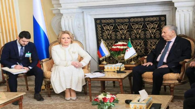 رئيس مجلس الأمة ڨوجيل يعقد جلسة عمل مع فلانتينا ماتفيينكو