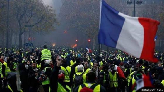 فرنسا: توقيف أكثر من 450 شخص خلال احتجاجات الخميس