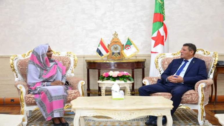 السفيرة السودانية تنوه بموقف الجزائر اتجاه أزمة بلادها