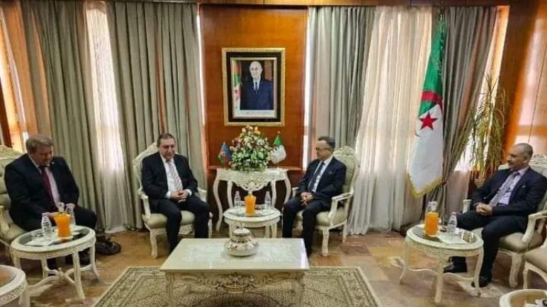 تعزيز التعاون بين الجامعات الجزائرية ونظيراتها الأذربيجانية
