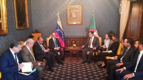 وزير الفلاحة يعقد اجتماع عمل بكاراكاس مع وزير البترول الفنزويلي