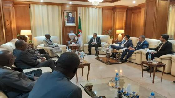 عرقاب يستقبل وفدا عن وزارة المحروقات بجمهورية الكونغو