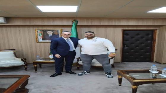 وزير الشباب و الرياضة حماد يستقبل الرباع وليد بيداني