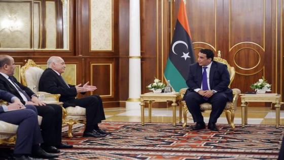 عطّاف يسلم رئيس المجلس الرئاسي الليبي رسالة الرئيس تبون