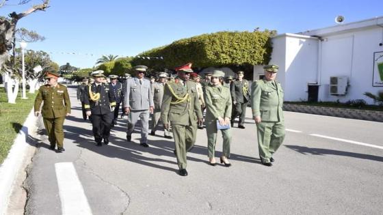 زيارة إعلامية للملحقين العسكريين المعتمدين بالجزائر للمدرسة العليا للعتاد