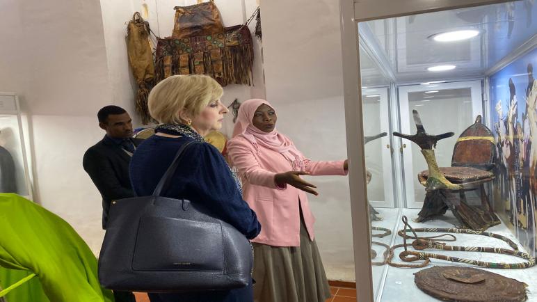 السفيرة الأمريكية : جنوب الجزائر يملك ثقافة فريدة من نوعها
