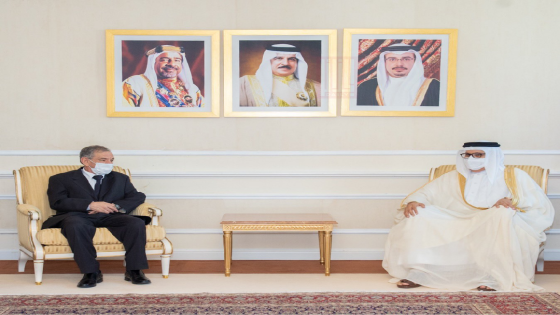 وزير الخارجية البحريني يستقبل السفير الجزائري بالمنامة عقب نهاية مهامه.