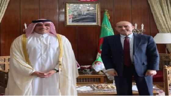 وزير الداخلية والجماعات المحلية كمال بلجود يجتمع مع السفير القطري.