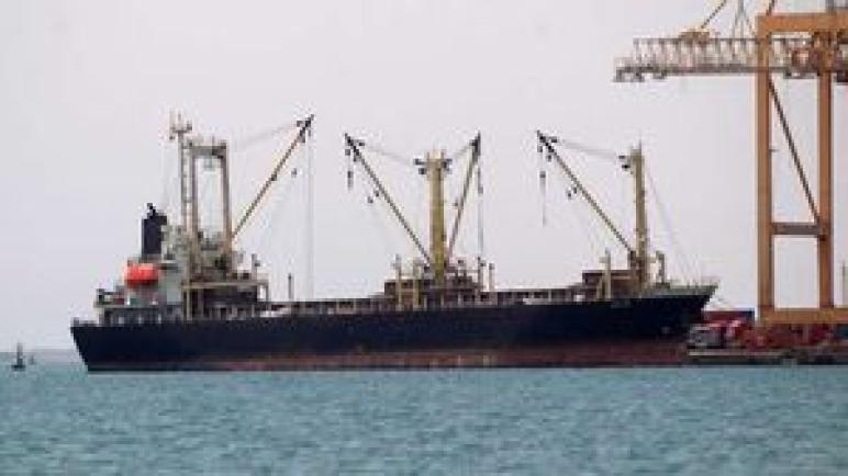 اول تعليق من مالك السفينة المختطفة لدى الحوثيين: موجودة بميناء الحديدة