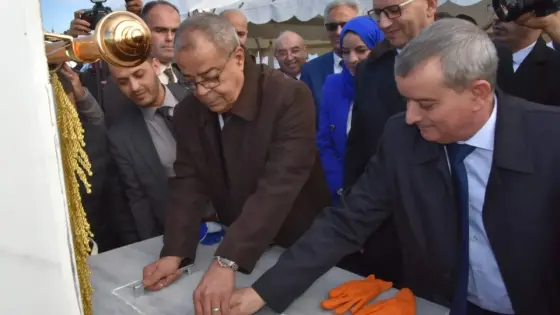 تطوير القطاع الصيدلاني في الجزائر: وزير الصناعة يضع حجر الأساس لوحدة إنتاج جديدة في مستغانم