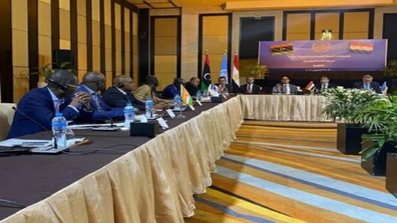 انطلاق اجتماعات لجنة “5+5” الليبية في مصر لبحث إخراج المرتزقة والقوات الأجنبية