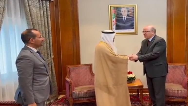 الوزير الأول يستقبل وزير العدل الكويتي