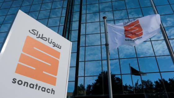 FILE PHOTO: The logo of the state energy company Sonatrach is pictured at the headquarters in Algiers, Algeria November 25, 2019. REUTERS/Ramzi Boudina/File Photo