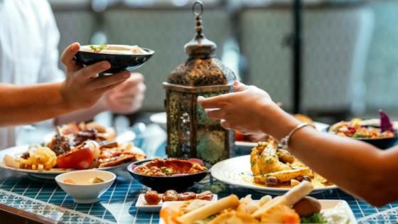 عادات غذائية خاطئة عليك التوقف عنها في رمضان