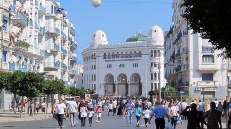 عدد السكان المقيمين في الجزائر بلغ 6ر44 مليون نسمة