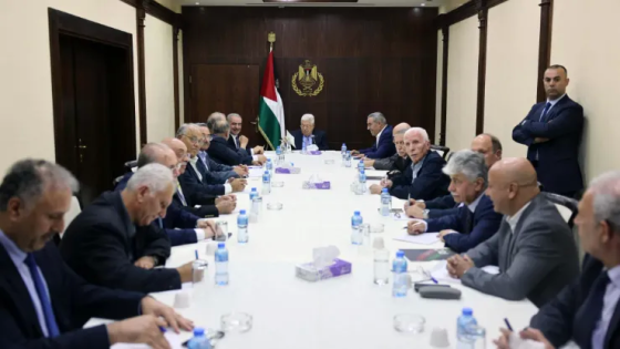 الرئيس الفلسطيني يؤكد أهمية إنجاح اجتماع الجزائر للحوار