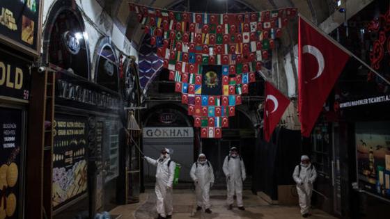 أردوغان يفرض “إغلاقا كاملا” حتى 17 ماي لاحتواء فيروس كورونا