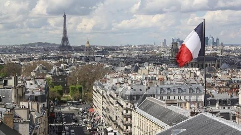 ‏باريس تناشد رئيس بوركينا فاسو التدخل لفتح الطريق أمام قافلة عسكرية فرنسية