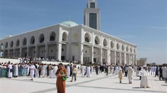 إعادة فتح المساجد بعد ستة أشهر من الغلق