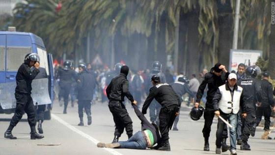 تونس: اشتباكات عنيفة مع تجدد الإحتجاجات