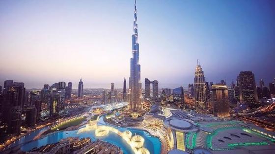 دبي : موعد إعادة فتح مراكز التسوق والشركات بشكل كامل
