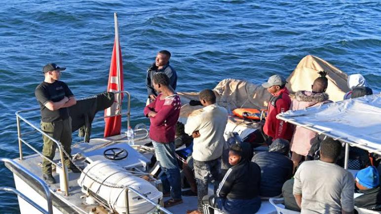 خفر السواحل التونسي ينتشل جثث 31 مهاجرا من المتوسط